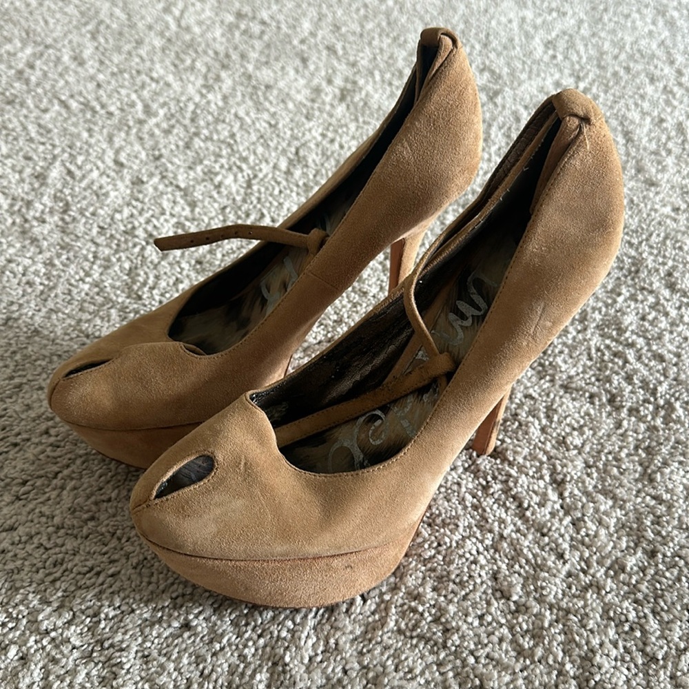 Sam Edelman Nivan nude suede heels